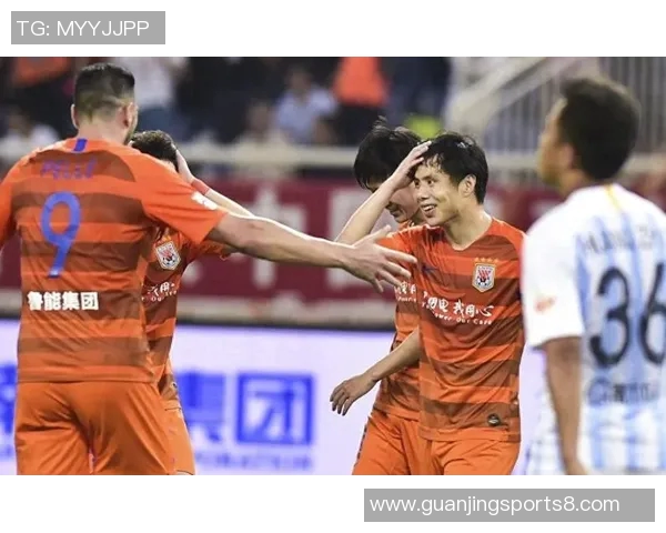 2017年鲁能与辽宁足球队激战回顾：精彩瞬间与赛季亮点分析